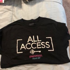 Paparazzi accessories all Access medium black T-shirt